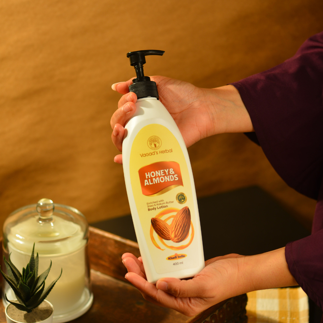 Vagad’s Almond & Honey Body Lotion – Deep Moisturizing Lotion for Dry Skin with Sweet Almond Oil & Honey – Skin Softening & Glow Enhancing Formula – 400ml